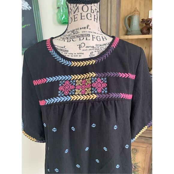 Palogram Black Embroidered Top NWT - Picture 6 of 7